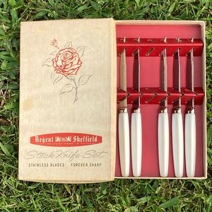 Vintage Regent Sheffield Steak Knife Set